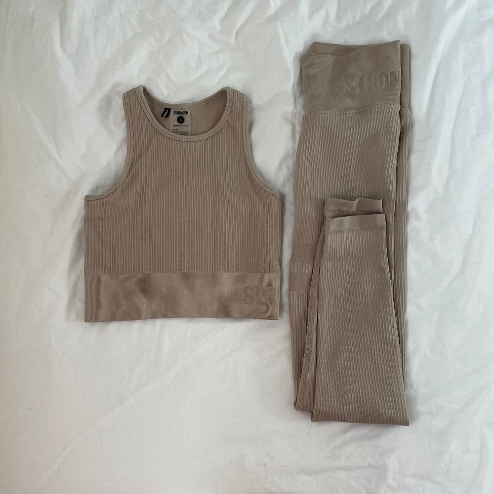 2 piece STRONGER RIBBED SEAMLESS ACTIVEWEAR SET leggings & longline sports bra